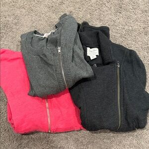 Hoodie/Sweater bundle